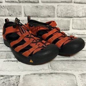 KEEN Women’s Orange and Black Sports, Waterproof Outdoor Sandals-Size 6